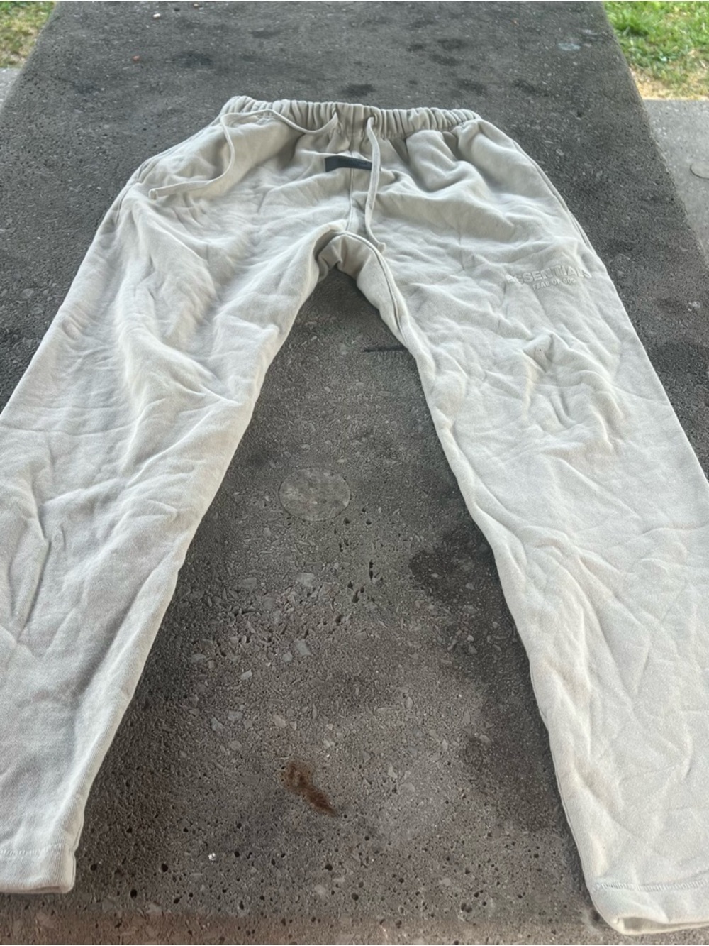 Fear of God Essentials Cream Fleece Sweat Pants Size Medium